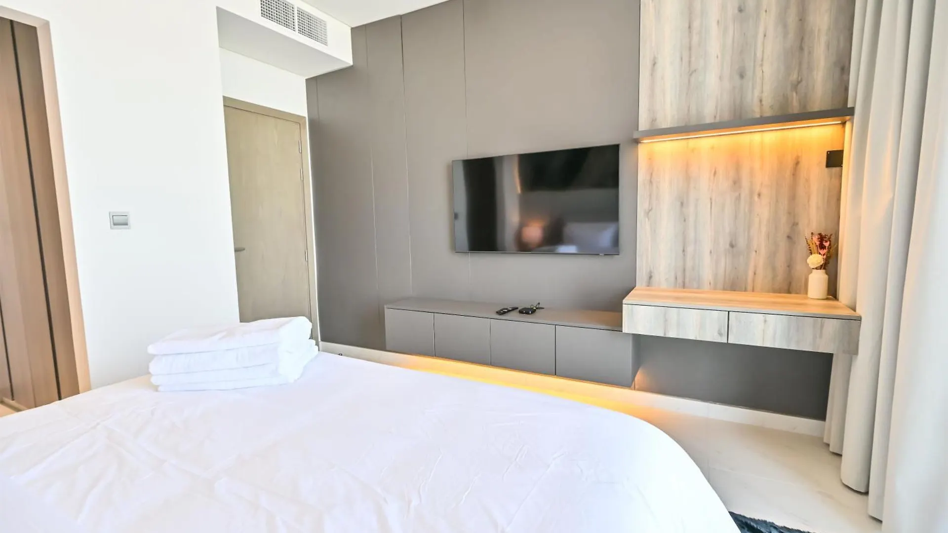 Stylish 1 Bedroom In District One Meydan Dubai